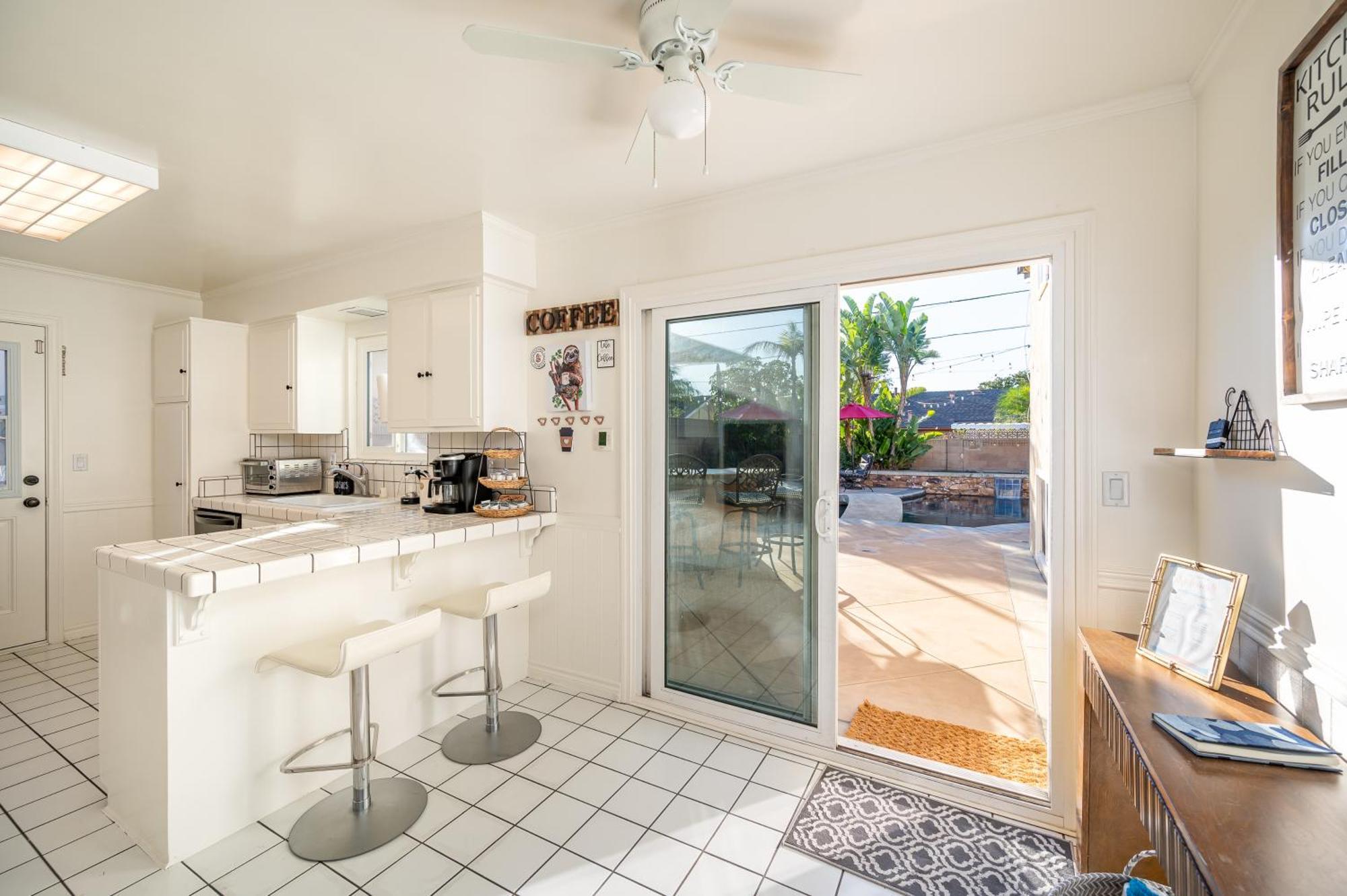 Amazing Modern Pool House Near Disneyland อนาไฮม์ ภายนอก รูปภาพ
